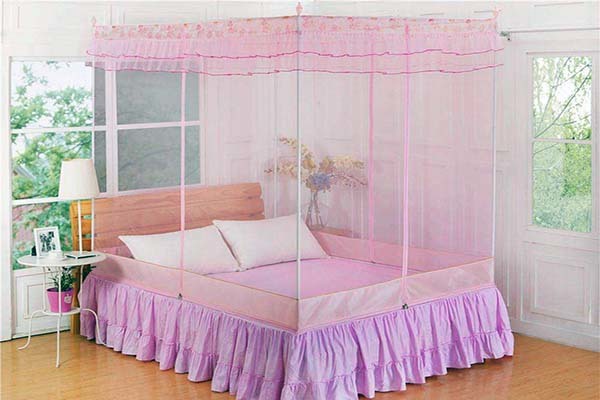 Is a round mosquito net better or a square one?