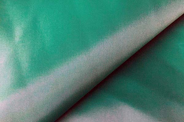 Characteristics, advantages and disadvantages of polyester taffeta fabric