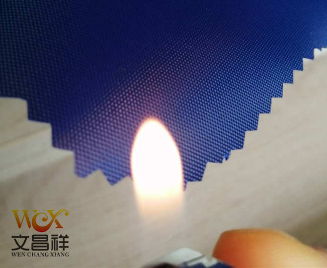 Flame-retardant cloth